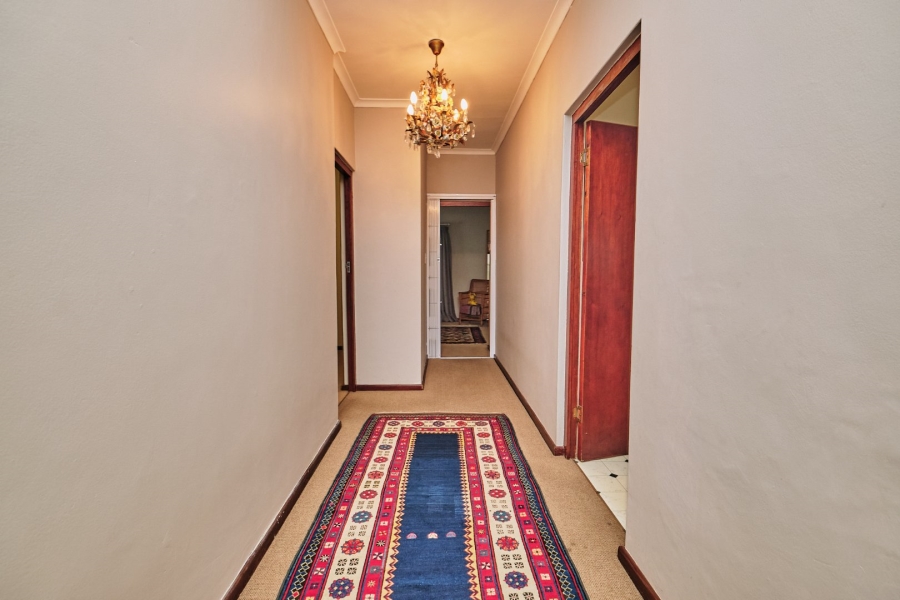 To Let 2 Bedroom Property for Rent in Wynberg Upper Western Cape